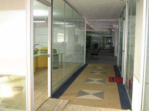 武漢辦公室玻璃隔斷生產(chǎn)